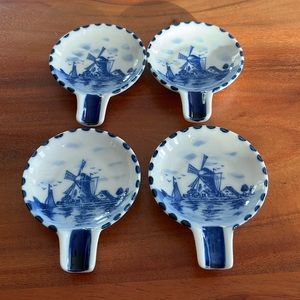 Vintage Hand Painted Green Bird Pottery Individual Ashtrays or For Dipping Sushi